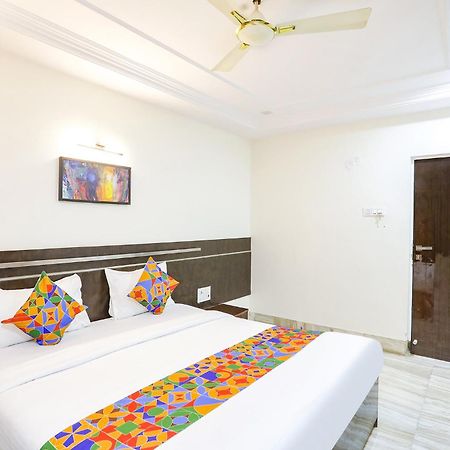 Fabhotel Shirdi Park Inn ภายนอก รูปภาพ
